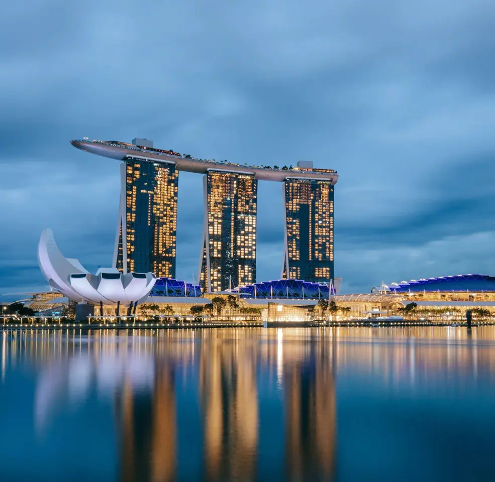 Singapore & Vietnam – City Lights & Scenic Sights